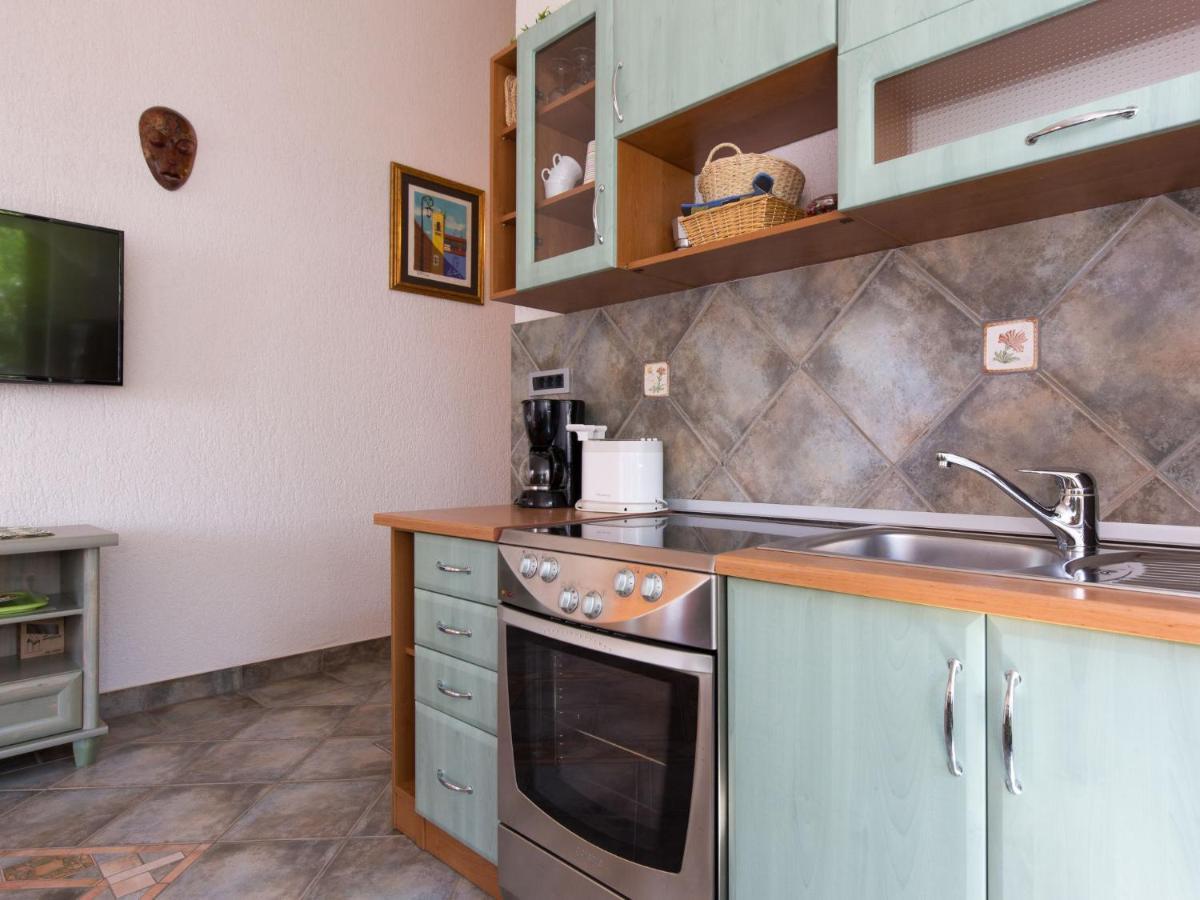 Apartment Starigrad-4 By Interhome Стариград Екстериор снимка
