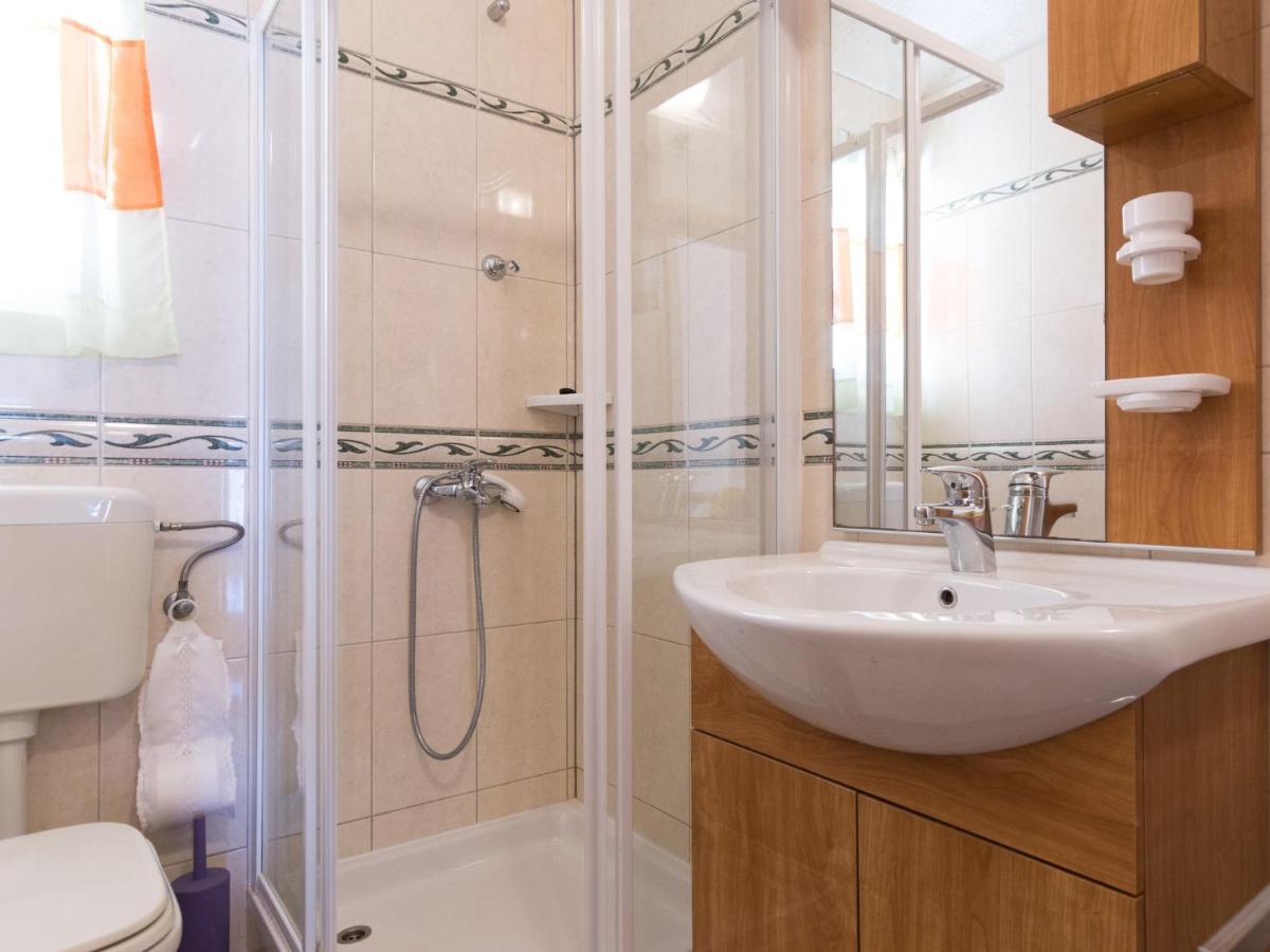 Apartment Starigrad-4 By Interhome Стариград Екстериор снимка